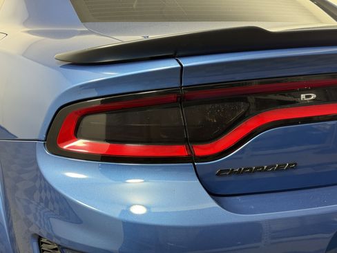 Used 2022 Dodge Charger Scat Pack RWD image 9