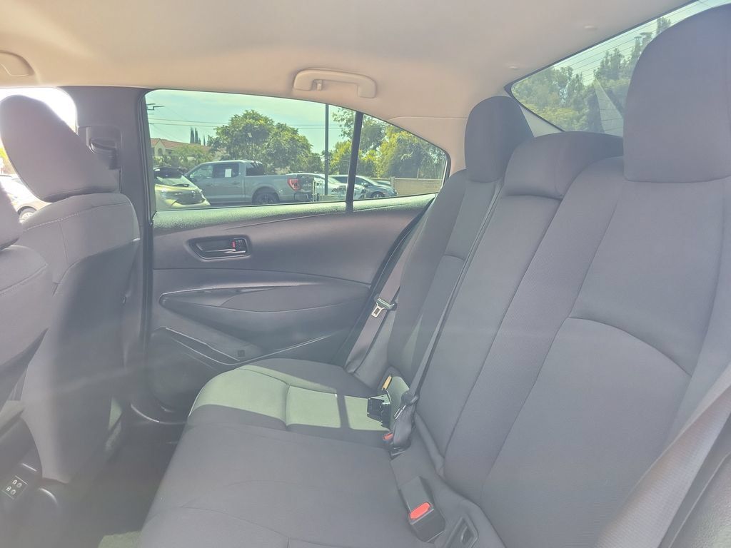 Used 2024 Toyota Corolla LE FWD image 15