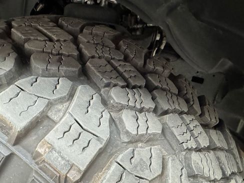 Used 2025 RAM 1500 Rebel image 30