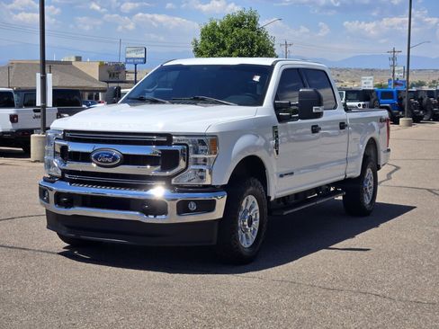 Used 2022 Ford F250 XLT AWD/4WD image 5