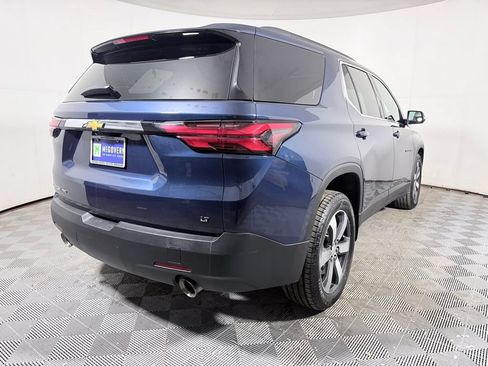 Used 2023 Chevrolet Traverse LT w/ LT Premium Package AWD/4WD image 7