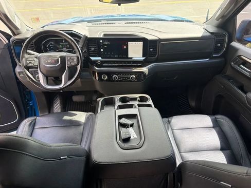 Used 2022 GMC Sierra 1500 Elevation RWD image 10