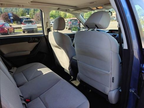 Used 2016 Subaru Forester 2.5i Premium w/ All-Weather Package AWD/4WD image 37
