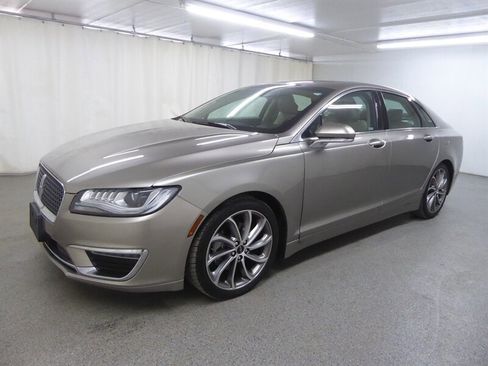 Used 2019 Lincoln MKZ Reserve w/ Reserve Plus Package image 3