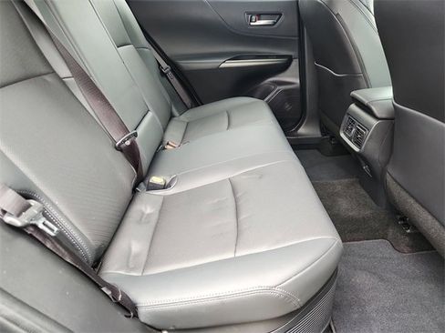 Used 2024 Toyota Venza Limited image 25