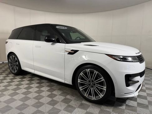 Used 2024 Land Rover Range Rover Sport Dynamic SE AWD/4WD image 10