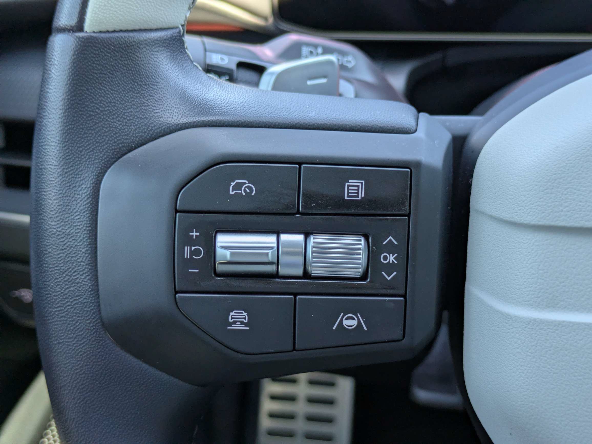 Certified 2025 Kia K4 GT-Line Turbo FWD image 24