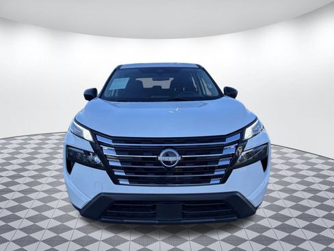 Used 2024 Nissan Rogue S image 2