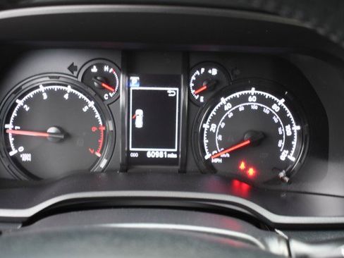 Certified 2021 Toyota 4Runner SR5 image 31