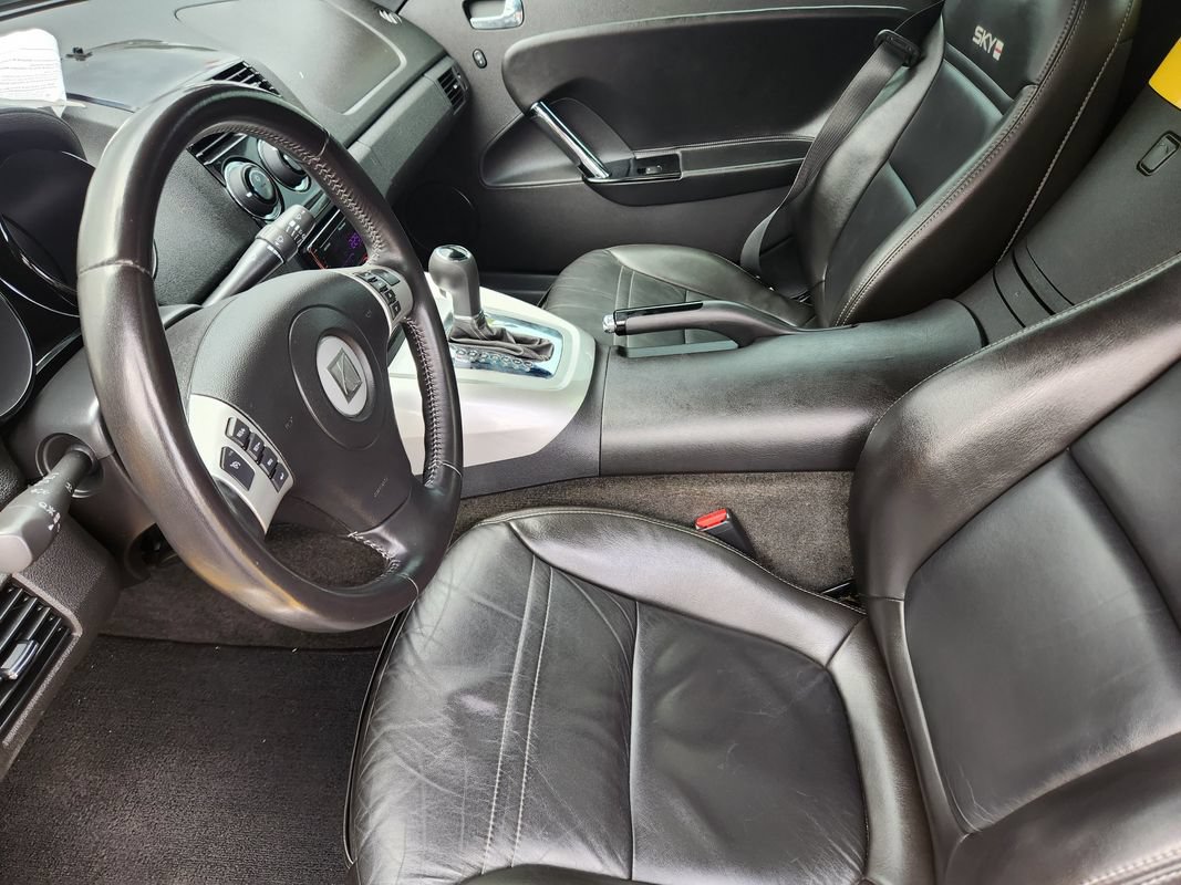 Used 2008 Saturn Sky Red Line RWD image 16