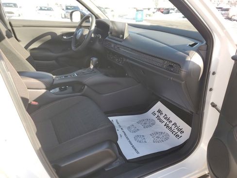 Certified 2024 Honda HR-V Sport image 30