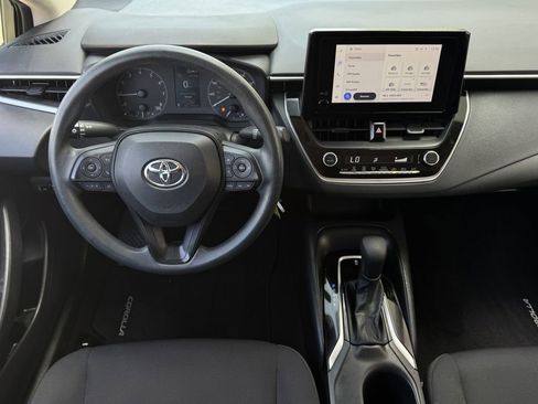 Used 2023 Toyota Corolla LE FWD image 12