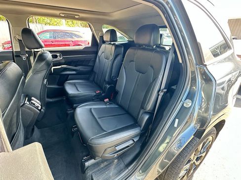Used 2022 Kia Sorento SX image 25