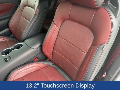 Used 2025 Ford Mustang GT Premium image 18