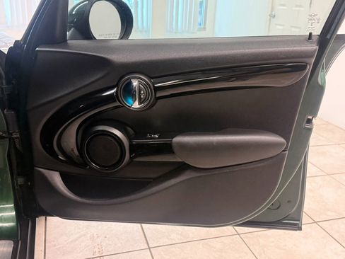 Used 2016 MINI Cooper S image 22