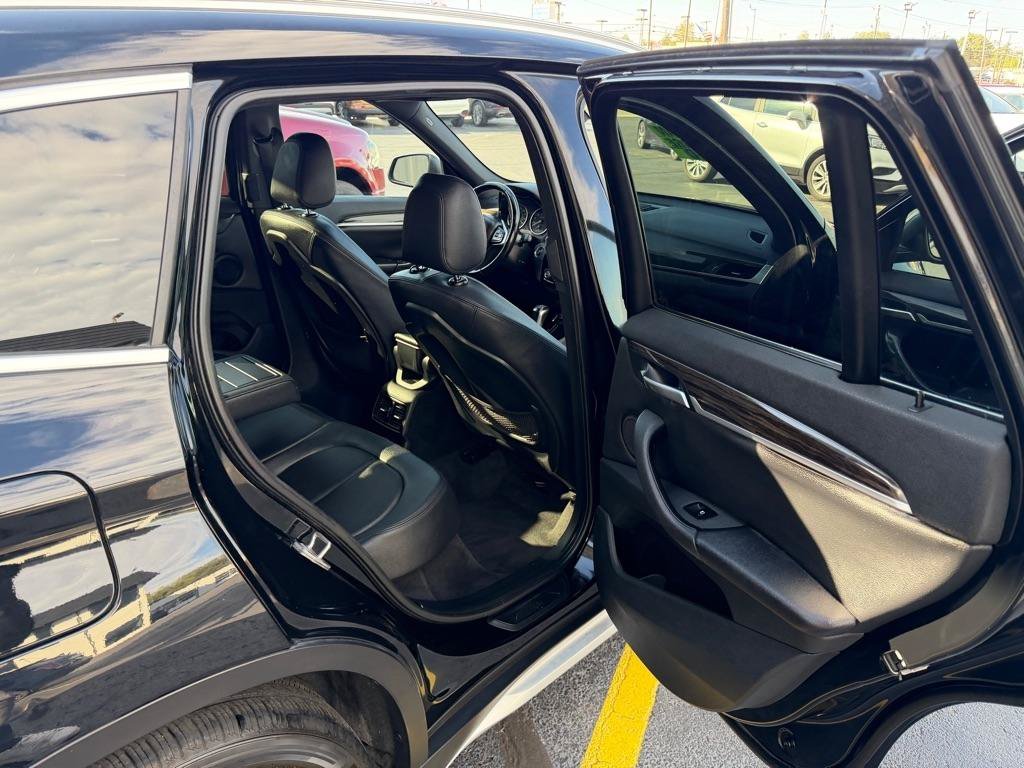 Used 2016 BMW X1 xDrive28i AWD/4WD image 8