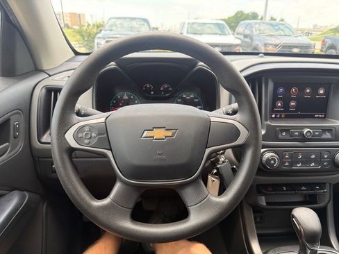 Used 2022 Chevrolet Colorado W/T w/ WT Convenience Package RWD image 18