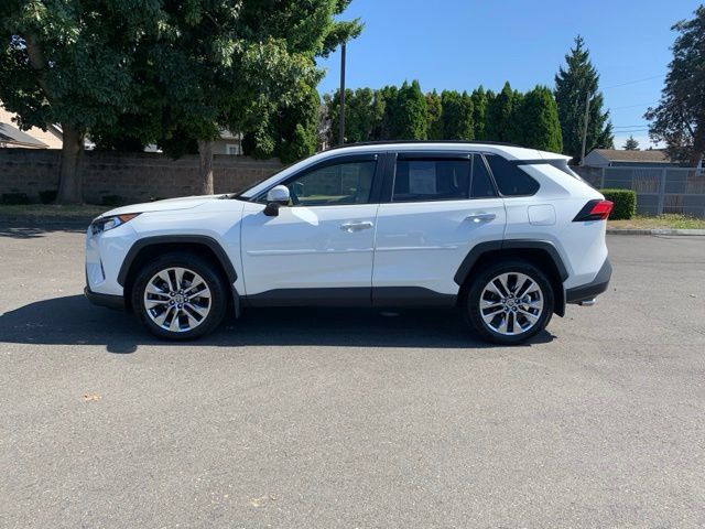 Used 2020 Toyota RAV4 Limited AWD/4WD image 2