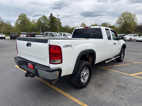 Used 2011 GMC Sierra 2500 W/T AWD/4WD image 6