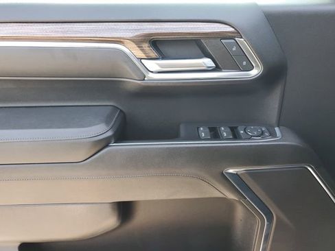 Used 2024 Chevrolet Silverado 1500 RST image 17