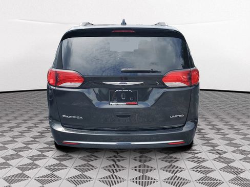 Used 2019 Chrysler Pacifica Limited FWD image 5
