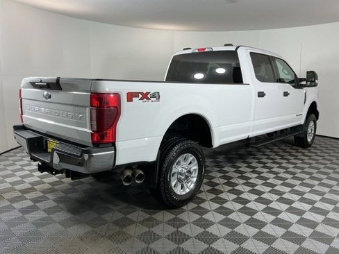 Used 2020 Ford F350 XLT w/ FX4 Off-Road Package image 4