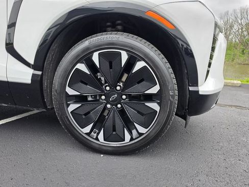 Used 2024 Chevrolet Blazer EV RS AWD/4WD image 4