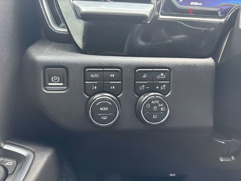Used 2023 Chevrolet Silverado 1500 RST w/ Convenience Package II AWD/4WD image 24