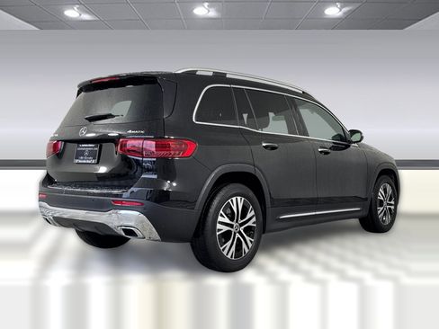 Certified 2024 Mercedes-Benz GLB 250 4MATIC image 8