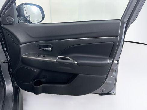 Used 2024 Mitsubishi Outlander Sport AWD image 30