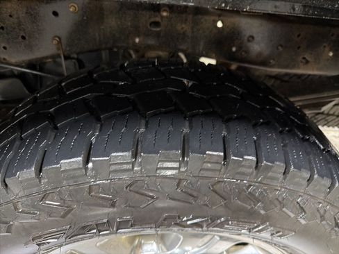 Used 2014 Ford F250 Lariat w/ Chrome Package image 17