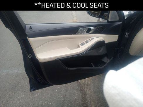 Used 2021 BMW ALPINA XB7 image 31