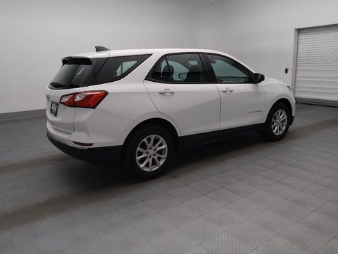 Used 2018 Chevrolet Equinox LS FWD image 10
