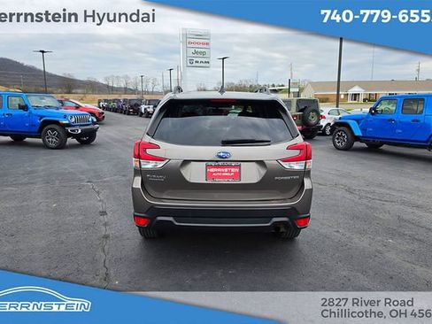 Used 2024 Subaru Forester Premium AWD/4WD image 33