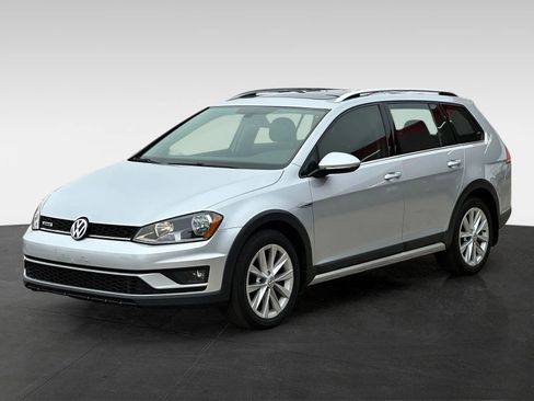 Used 2017 Volkswagen Golf Alltrack SE AWD/4WD image 3