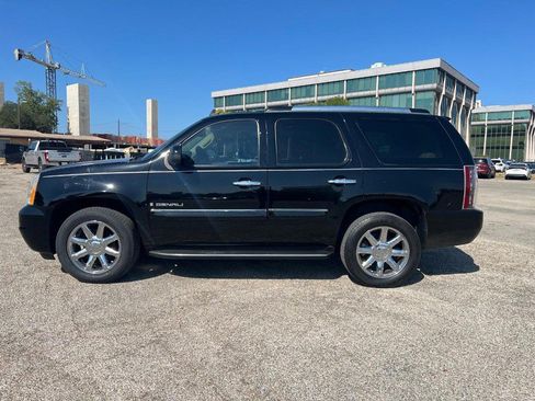 Used 2008 GMC Yukon Denali AWD/4WD image 2