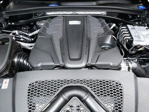 New 2026 Porsche Macan S image 35