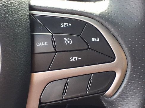 Used 2019 Dodge Durango SXT image 11