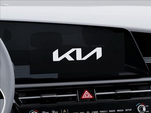 New 2026 Kia Niro EX FWD image 20