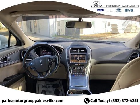 Used 2017 Lincoln MKX Reserve image 16