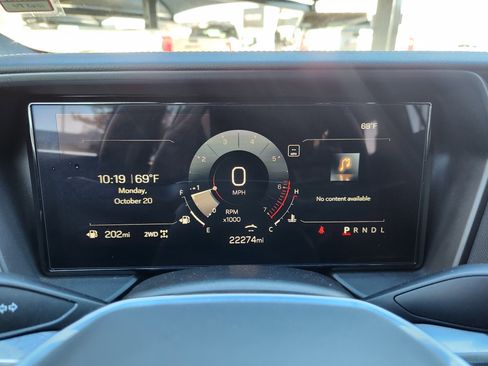 Used 2025 GMC Terrain Elevation image 21