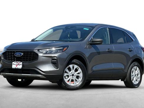 Used 2024 Ford Escape Active image 2