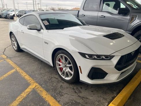 Used 2024 Ford Mustang GT Premium image 3