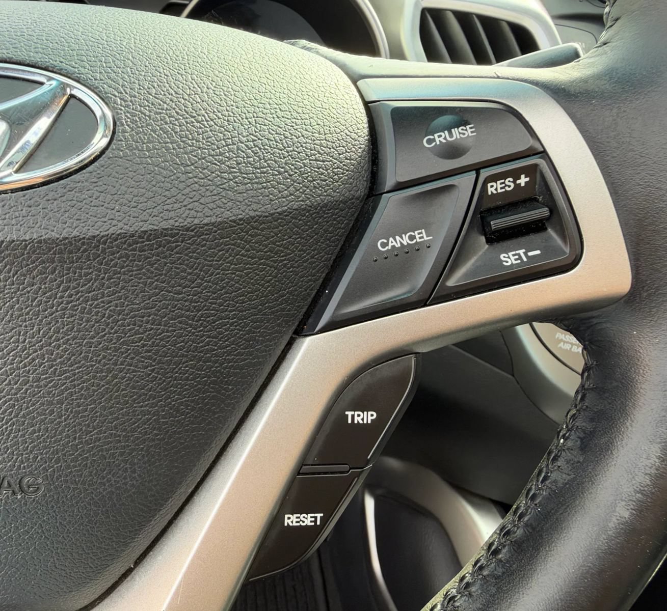 Used 2013 Hyundai Veloster w/ Style Pkg FWD image 29