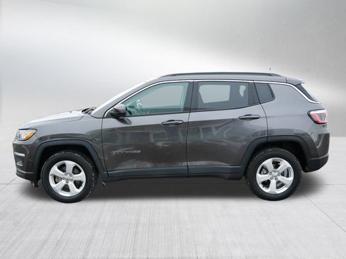 Used 2020 Jeep Compass Latitude w/ Cold Weather Group image 4