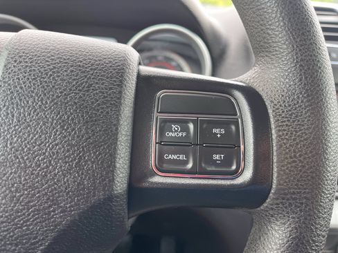 Used 2018 Dodge Journey SE w/ Blacktop Package FWD image 18