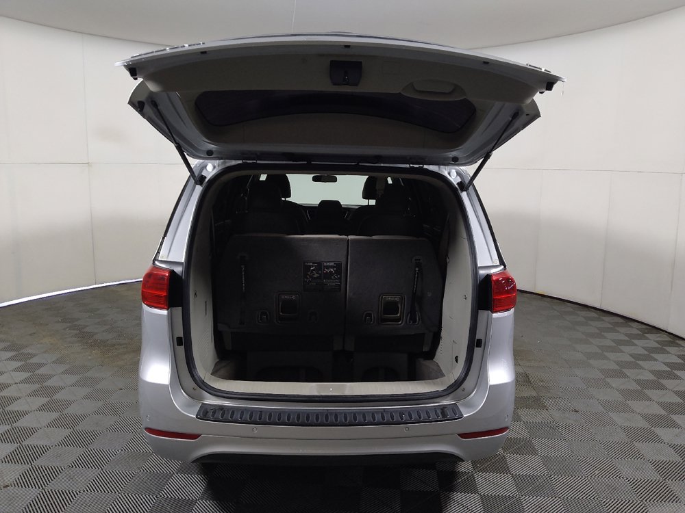 Used 2016 Kia Sedona LX w/ LX Convenience Package FWD image 29