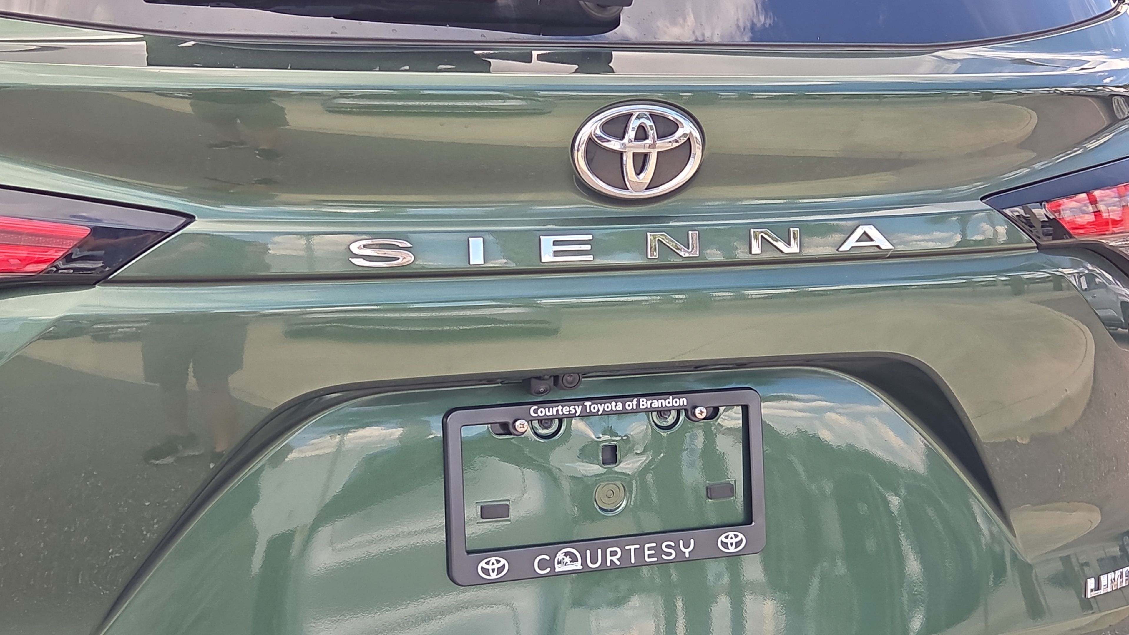 Certified 2026 Toyota Sienna Limited AWD/4WD image 35