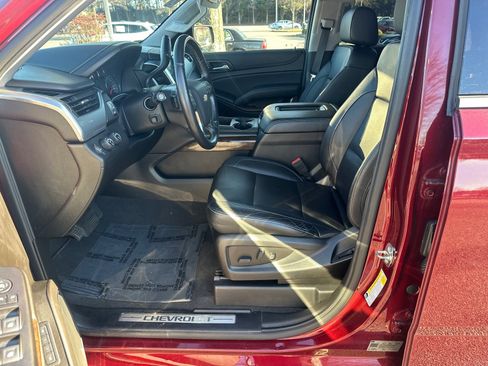 Used 2019 Chevrolet Tahoe LT image 9