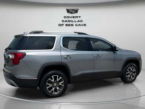 Used 2023 GMC Acadia SLT w/ Preferred Package image 10